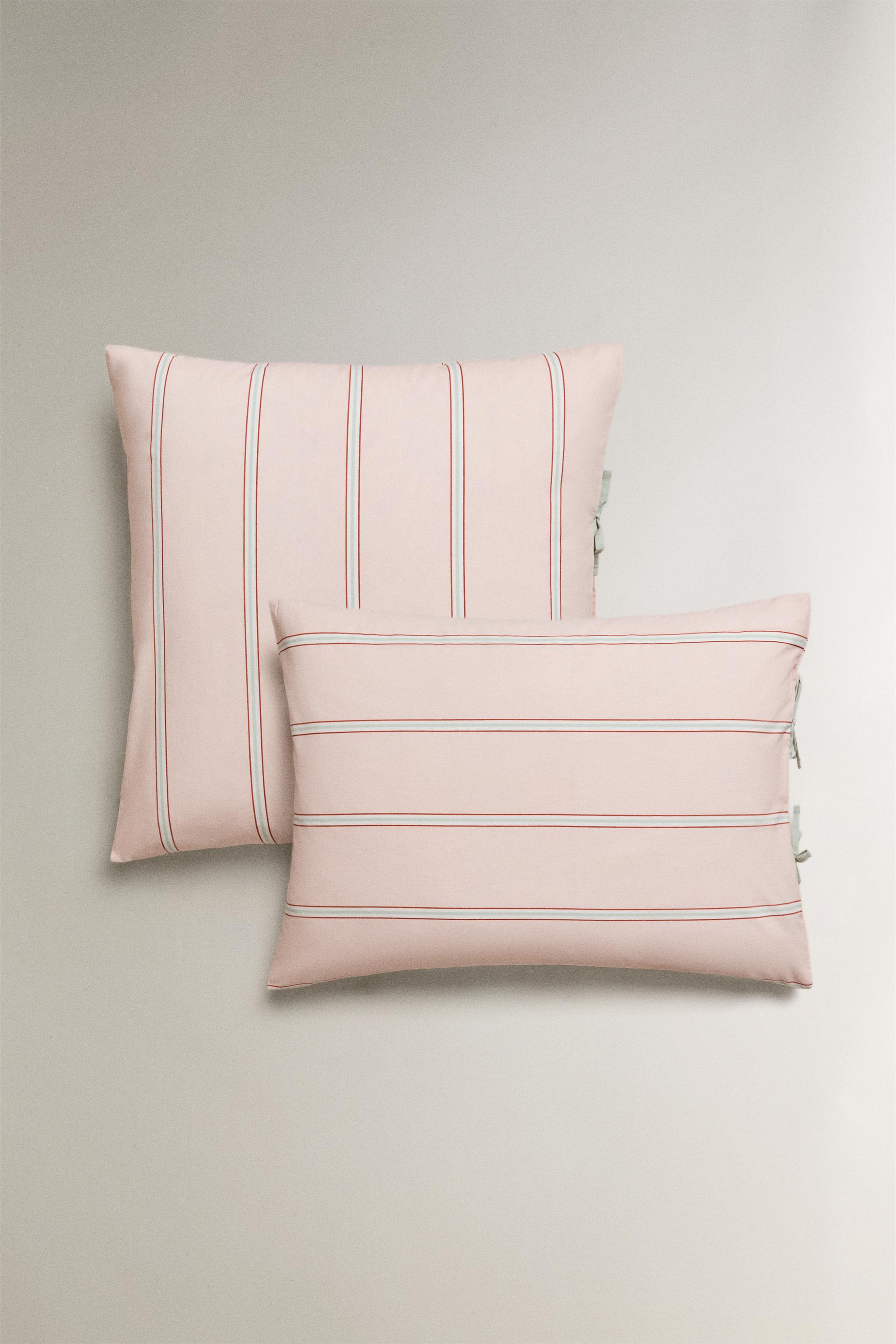 KIDS' STRIPED PILLOWCASE